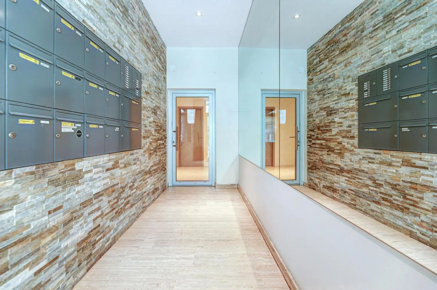 Cozy Limpertsberg Studio With Balcony Luxembourg
